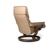Load image into Gallery viewer, Stressless® Admiral Recliner &amp; Ottoman - Sand
