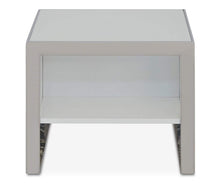 Load image into Gallery viewer, Svante End Table
