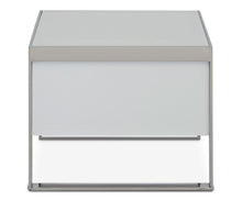 Load image into Gallery viewer, Svante End Table
