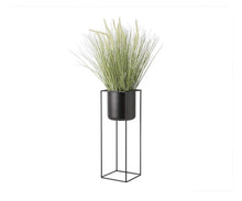 Load image into Gallery viewer, Vaskr Planters
