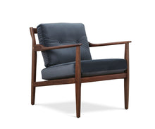 Load image into Gallery viewer, Undra Lounge Chair
